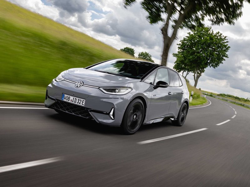 Wer sich in diesem Jahr ein E-Auto wie VW ID.3 zulegt, muss die kommenden zehn Jahre keine Kfz-Steuer zahlen. (Bild: VW)